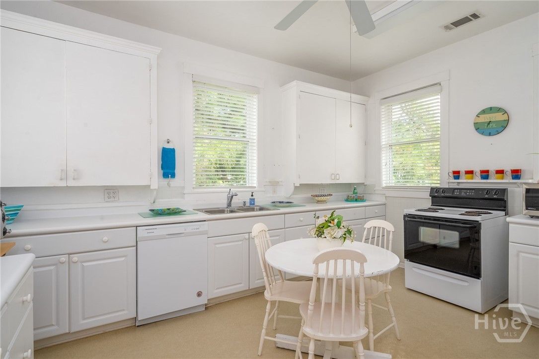 4 10th Terrace Tybee Island, GA 31328 - Photo 26 of 43