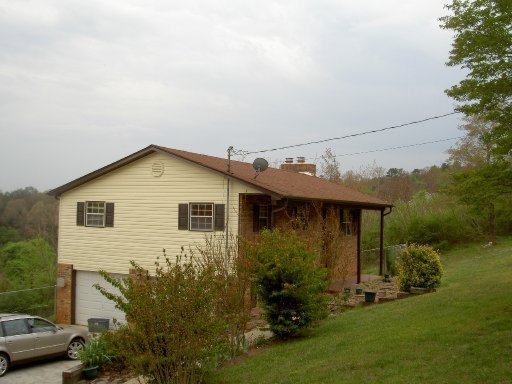 433 Lakeview Road Harriman, TN 37748 - Photo 1 of 1 Primary Photo
