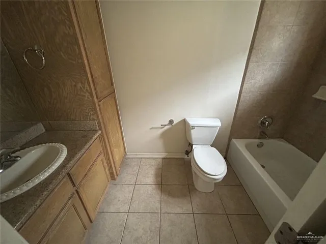 $875 | 3802 South Radisson Avenue, Unit 2, Pharr, TX 78577