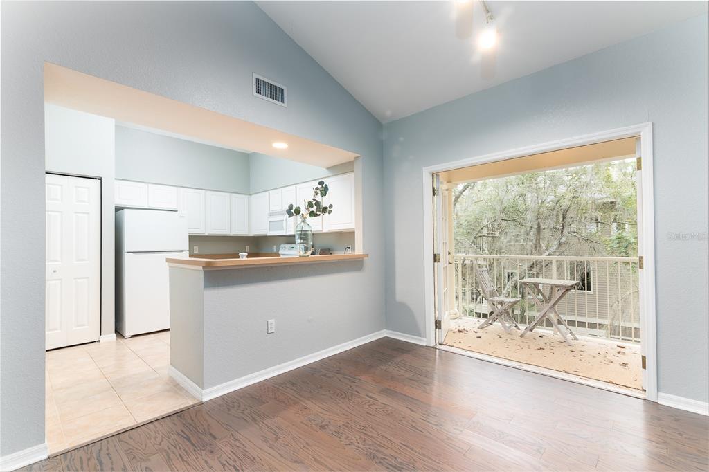 4850 Southwest 91 Terrace, Unit 301 Gainesville, FL 32608 - Photo 5 of 24