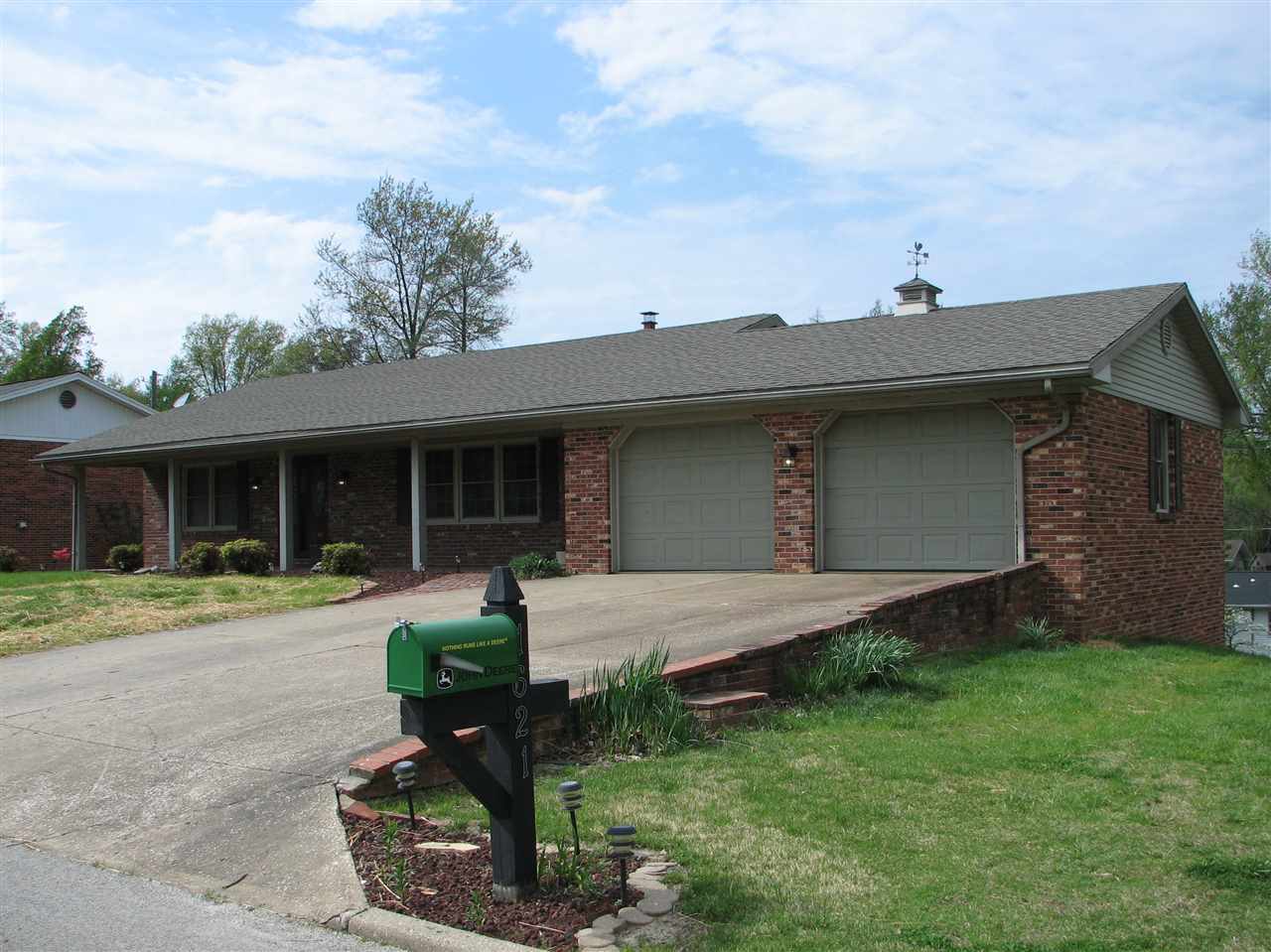 1621 Country Club Road Mount Vernon, IN 47620 - Photo 1 of 36 Gallery Image 1