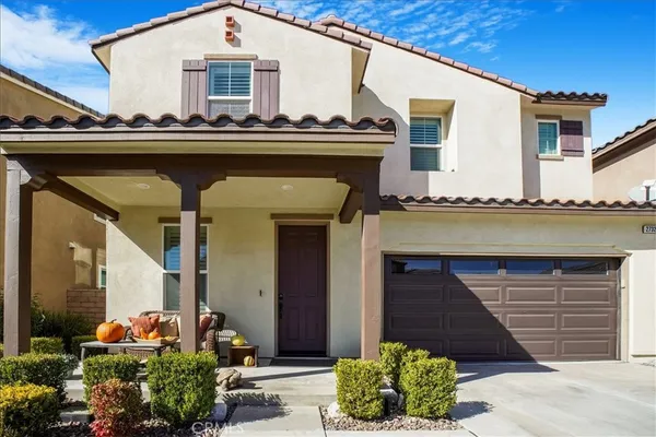 $875,000 | 27323 Ardella Place, Saugus, CA 91350