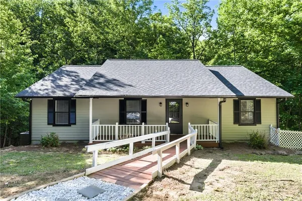 $369,900 | 1029 Woodlawn Drive, Cleveland, GA 30528