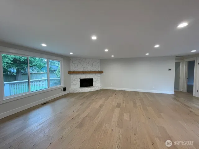 $5,300 | 4533 87th Avenue Southeast, Mercer Island, WA 98040