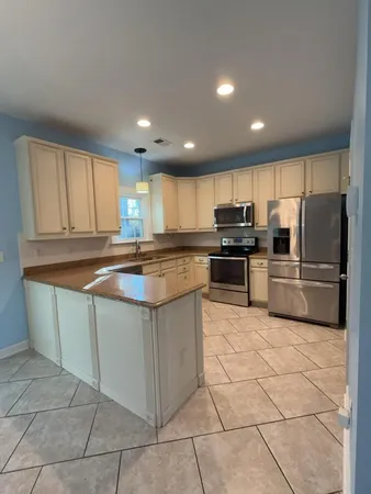 $2,895 | 1009 Blockade Runner Parkway, Summerville, SC 29485