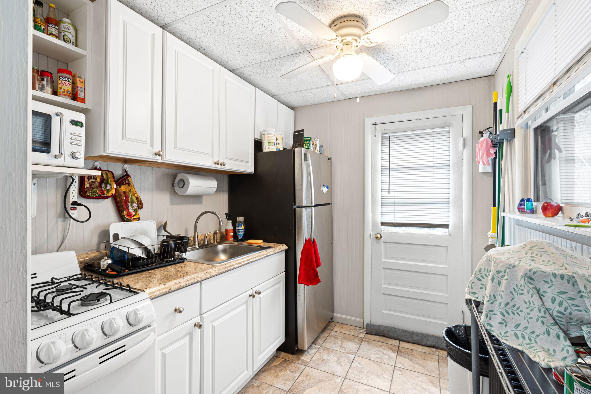 3029 Cedar Street Philadelphia, PA 19134 - Photo 31 of 48 3031 2nd fl