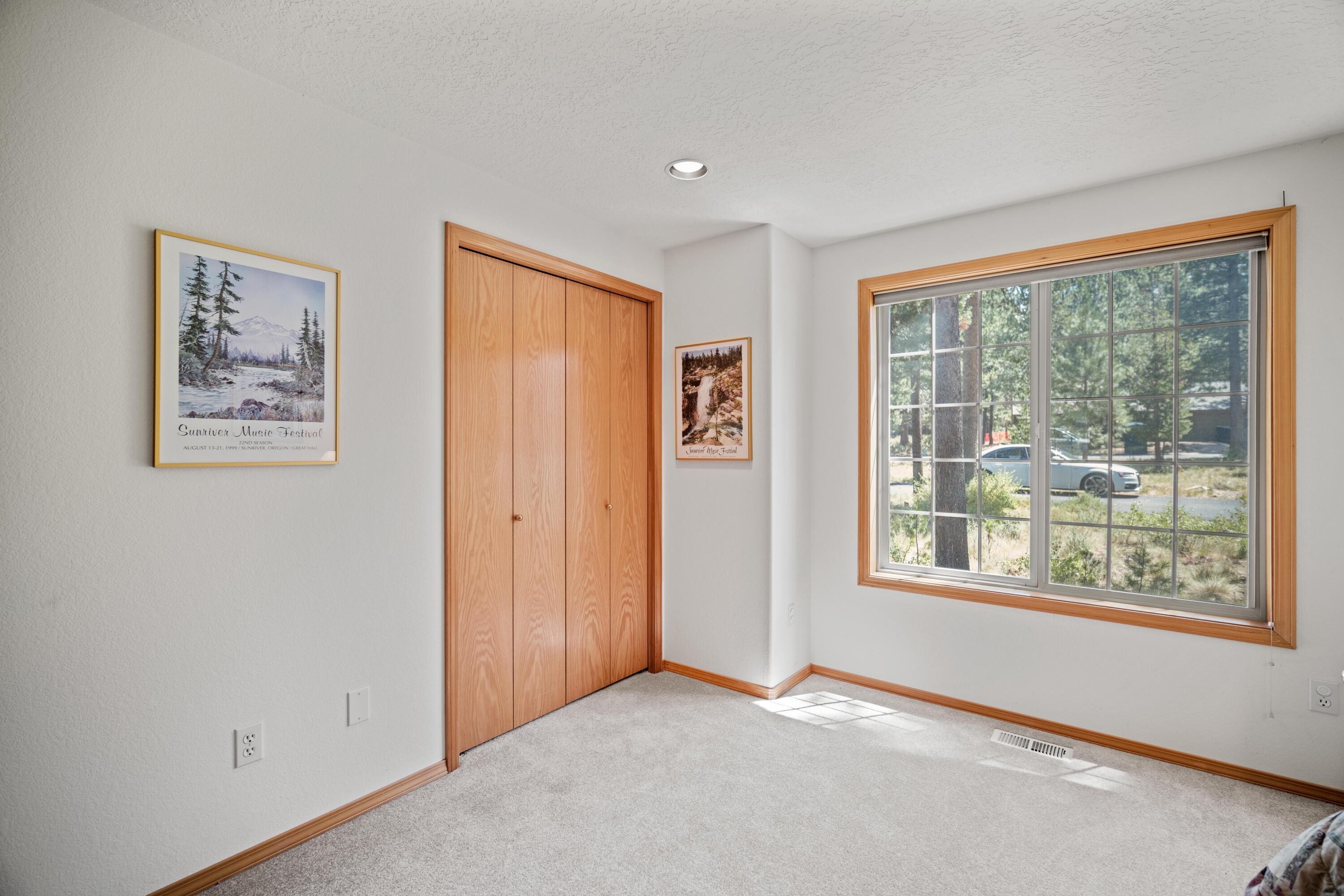18142 Rager Mountain Lane, Unit 10 Sunriver, OR 97707 - Photo 18 of 25 18142 (10) Rager Mtn Ln, Sunriver