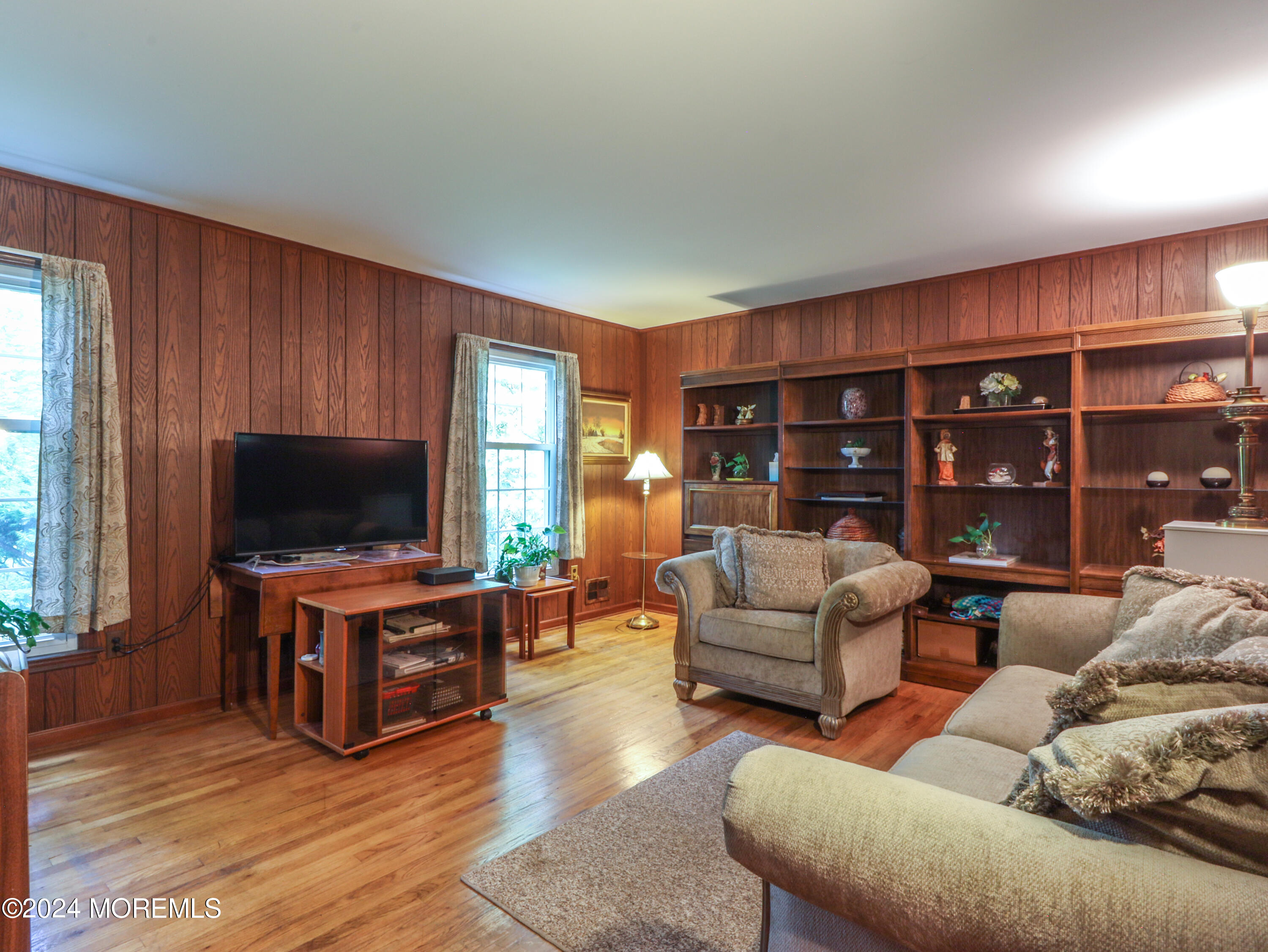 1 Huntley Road Holmdel, NJ 07733 - Photo 11 of 51 FAMILY ROOM