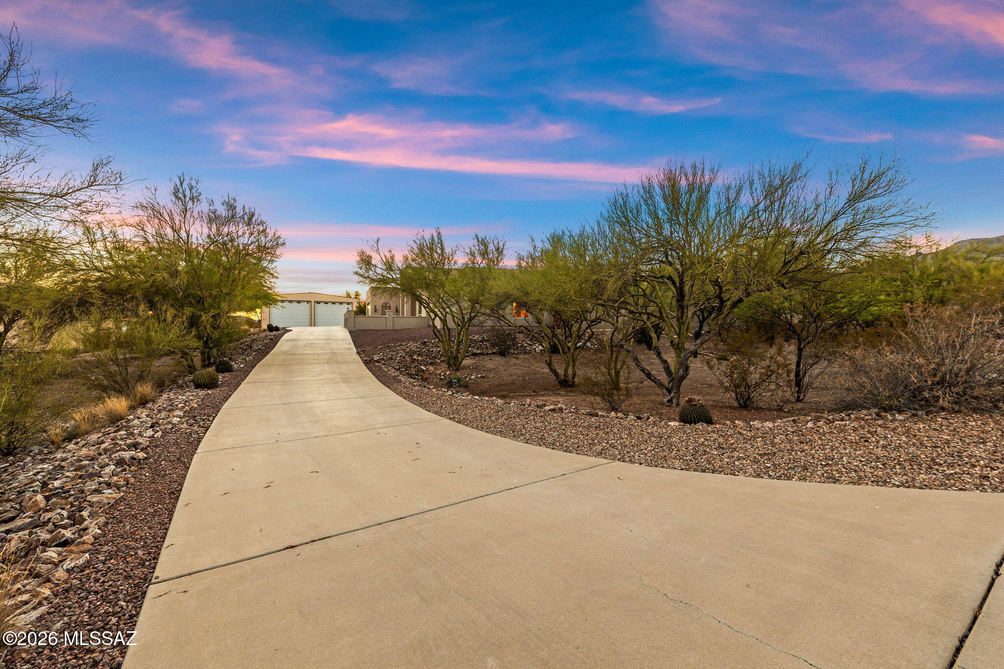 4505 North Wolford Road Tucson, AZ 85749 - Photo 2 of 44 2-web-or-mls-4505 N Wolford Rd- MLS Imag