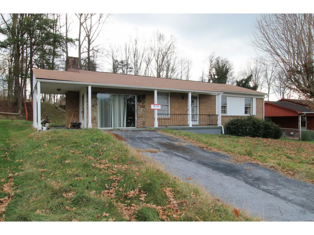 172 Springdale Road Bristol, TN 37620 - Photo 1 of 17 Photo 1