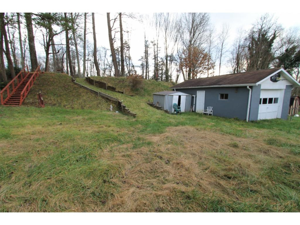 172 Springdale Road Bristol, TN 37620 - Photo 6 of 17 Photo 6