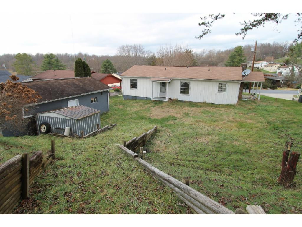 172 Springdale Road Bristol, TN 37620 - Photo 9 of 17 Photo 9