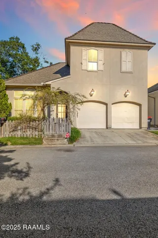 $479,000 | 207 Edgehill Circle, Lafayette, LA 70508
