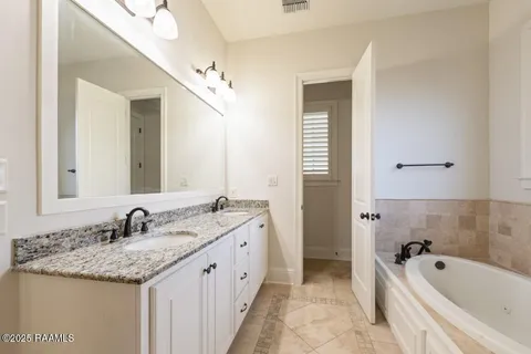 $479,000 | 207 Edgehill Circle, Lafayette, LA 70508