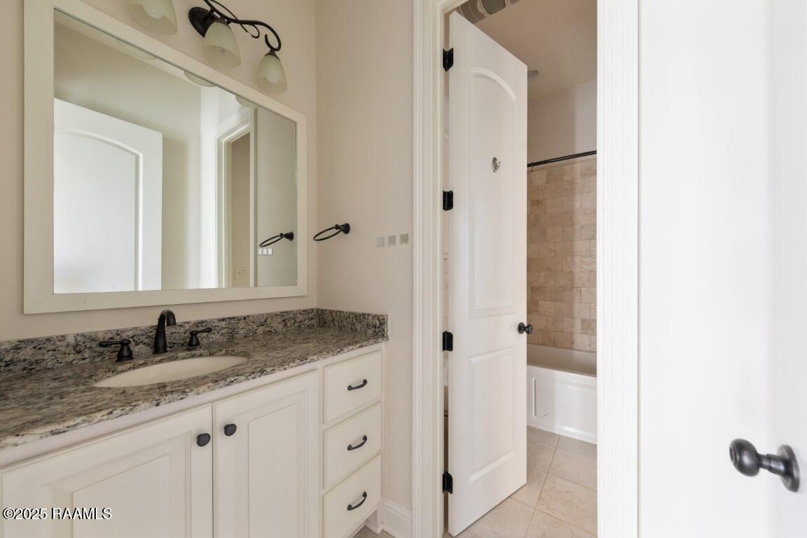 207 Edgehill Circle Lafayette, LA 70508 - Photo 23 of 30 Bathroom 2