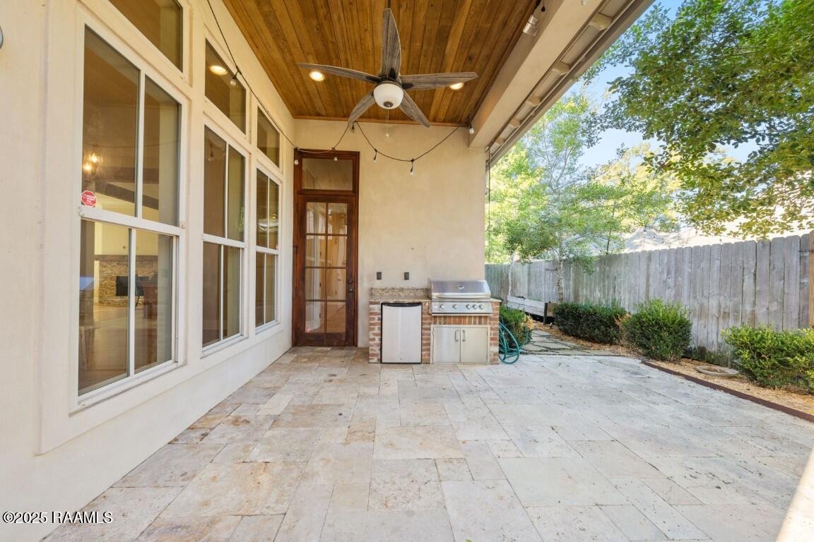 207 Edgehill Circle Lafayette, LA 70508 - Photo 27 of 30 Exterior Patio