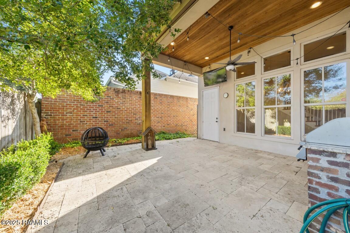 207 Edgehill Circle Lafayette, LA 70508 - Photo 29 of 30 Exterior Patio