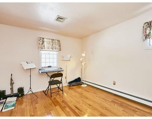 93 Nevin Road Weymouth, MA 02190 - Photo 13 of 25 Gallery Image 13