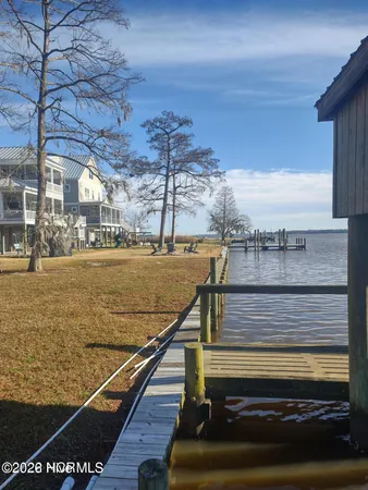 $950,000 | 94 Maritime Court, Chocowinity, NC 27817
