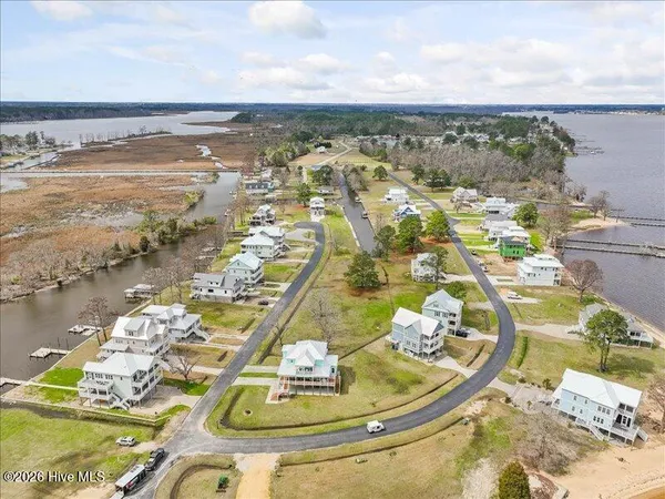 $950,000 | 94 Maritime Court, Chocowinity, NC 27817