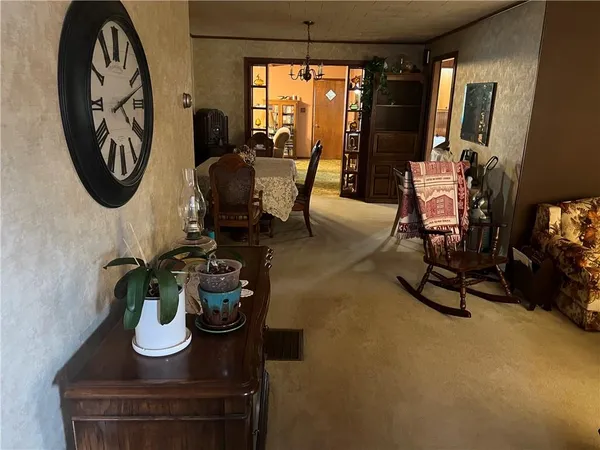 $109,000 | 206 West Bradley Street, Sedan, KS 67361