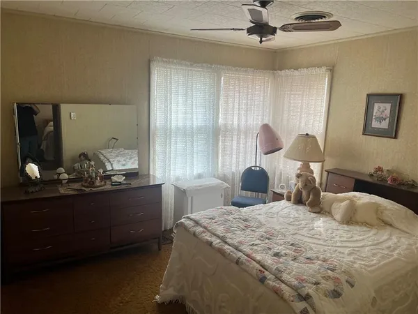 $109,000 | 206 West Bradley Street, Sedan, KS 67361