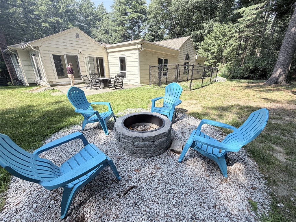 40 Bakers Hill Road Weston, MA 02493 - Photo 19 of 22