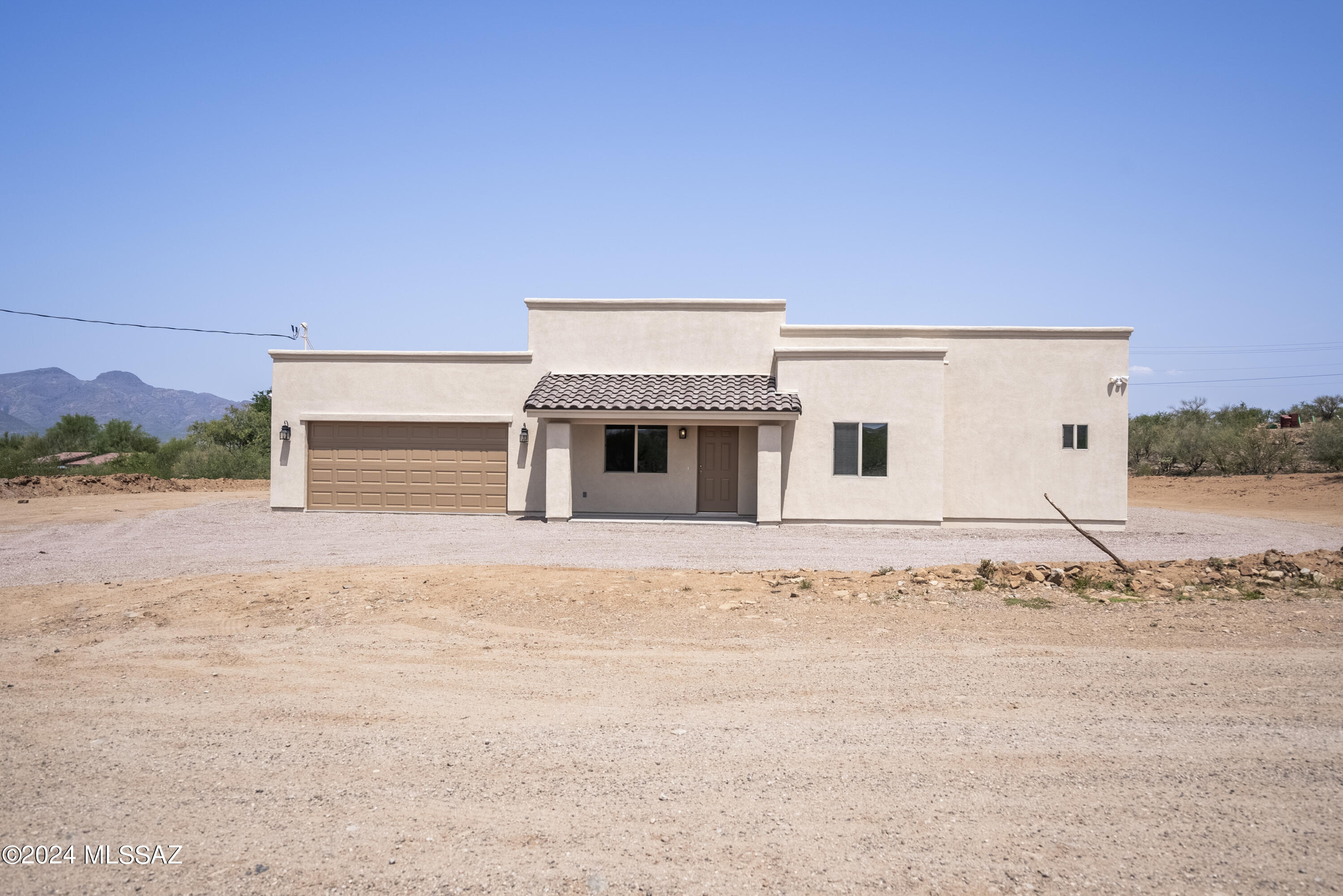 1661 Círculo Ballena Rio Rico, AZ 85648 - Photo 2 of 26
