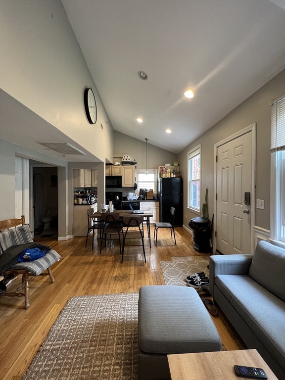 89 Spring Street, Unit 3 Cambridge, MA 02141 - Photo 2 of 10