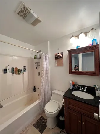 $3,800 | 89 Spring Street, Unit 3, Cambridge, MA 02141