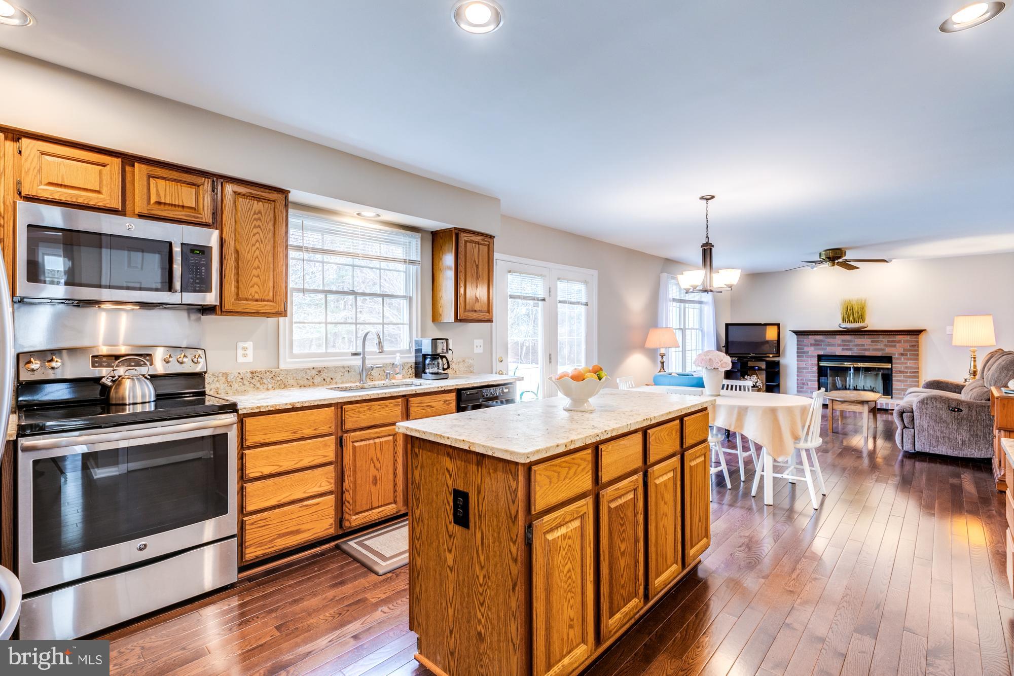 12553 Rock Ridge Road Herndon, VA 20170 - Photo 10 of 42 Kitchen with stainless steel appliances