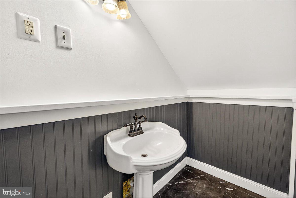 14936 Kelbaugh Road Thurmont, MD 21788 - Photo 29 of 56