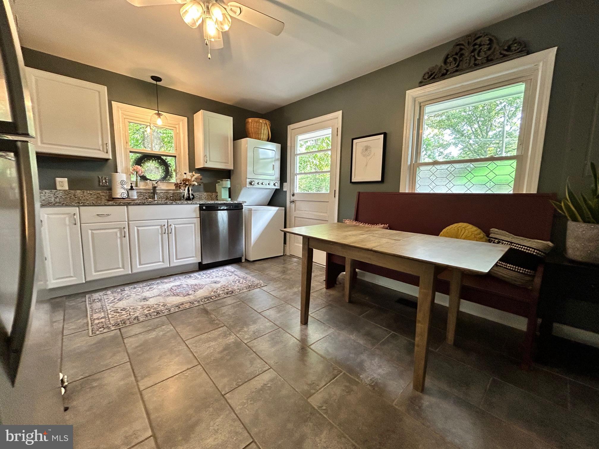 10 Blair Road Fredericksburg, VA 22405 - Photo 4 of 15 Kitchen and Dining Area