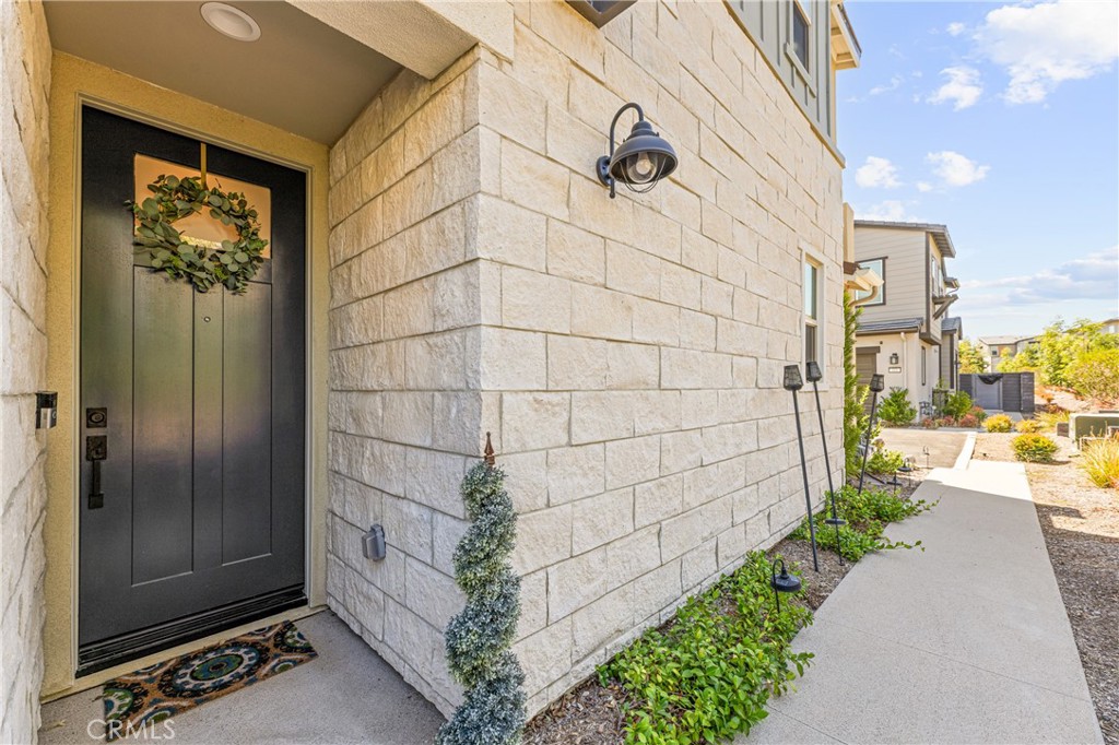 329 Moonflower Road Rancho Mission Viejo, CA 92694 - Photo 6 of 45 Gallery Image 6