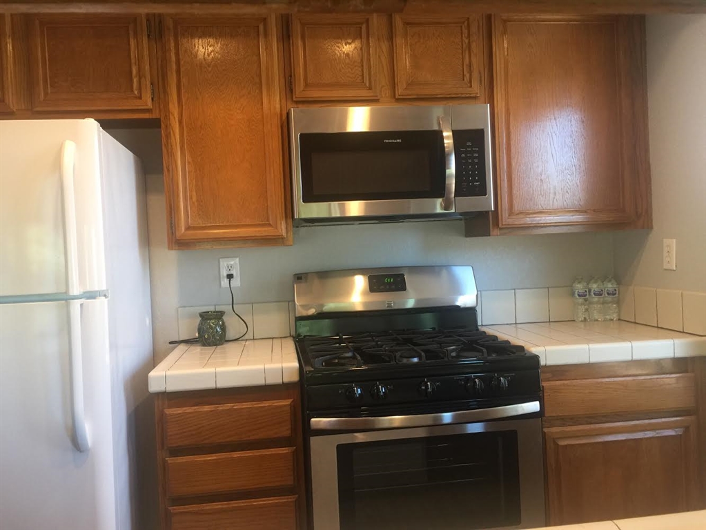 1018 Grape Street San Marcos, CA 92069 - Photo 3 of 24