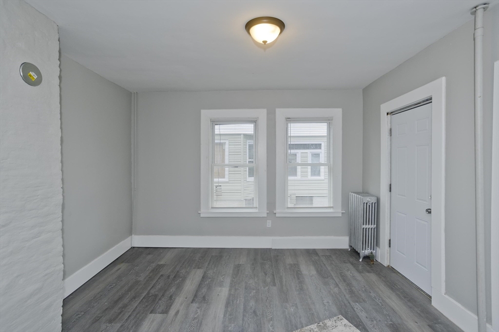 65 Montrose Street Springfield, MA 01109 - Photo 27 of 32