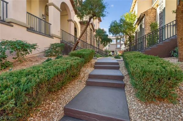 $610,000 | 6 Via VIta Bella, Henderson, NV 89011