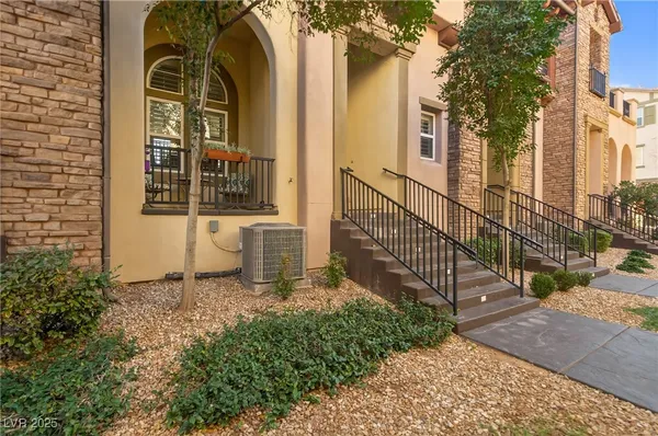 $610,000 | 6 Via VIta Bella, Henderson, NV 89011