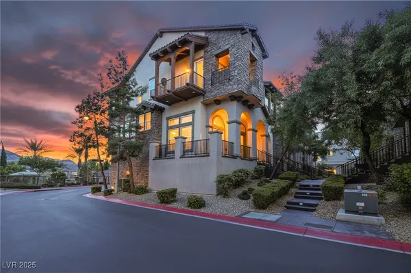 $610,000 | 6 Via VIta Bella, Henderson, NV 89011