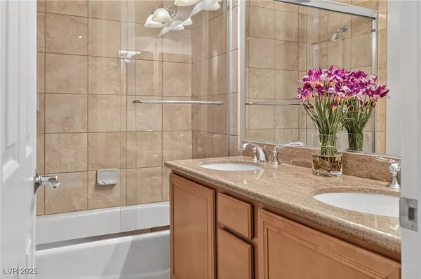 $610,000 | 6 Via VIta Bella, Henderson, NV 89011
