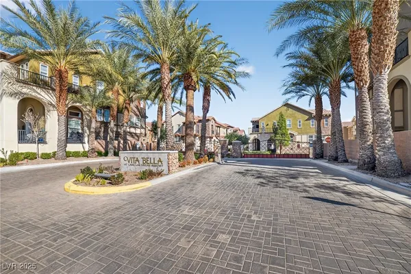 $610,000 | 6 Via VIta Bella, Henderson, NV 89011