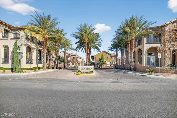 $610,000 | 6 Via VIta Bella, Henderson, NV 89011