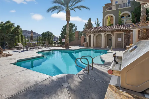 $610,000 | 6 Via VIta Bella, Henderson, NV 89011