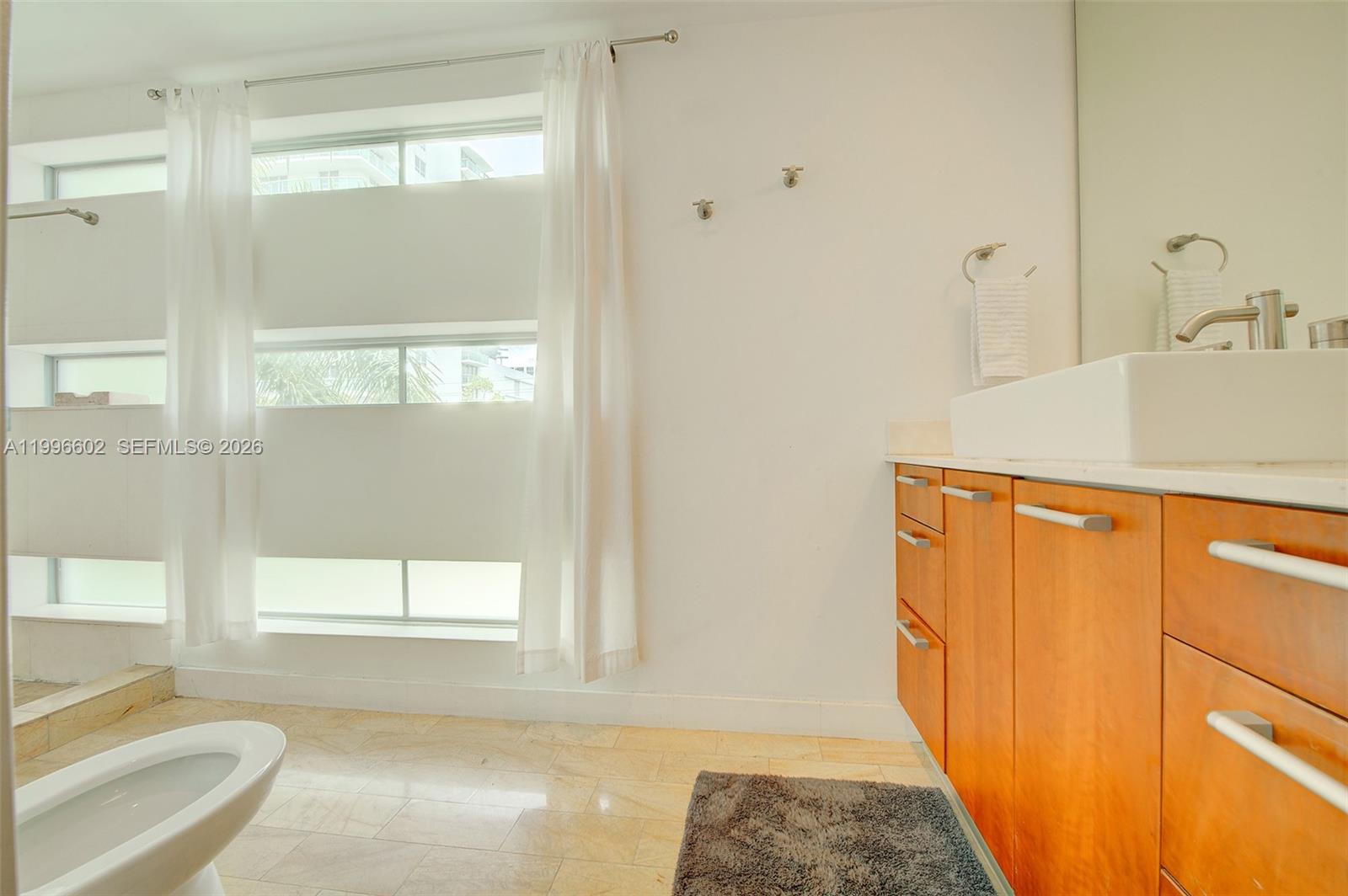 1577 Bay Road, Unit 201 Miami Beach, FL 33139 - Photo 21 of 36