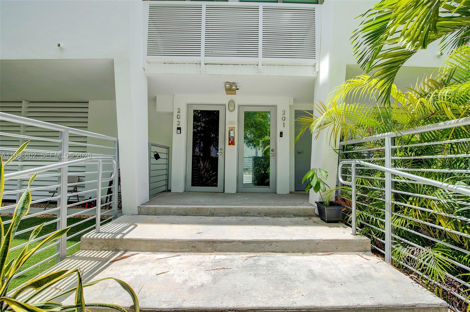 1577 Bay Road, Unit 201 Miami Beach, FL 33139 - Photo 30 of 36