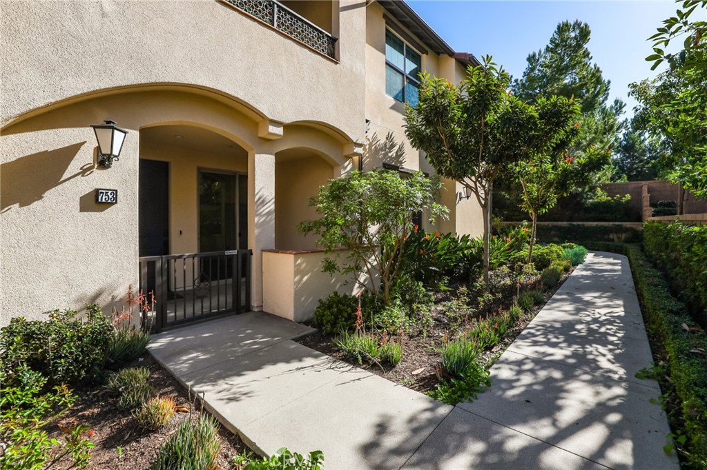 753 Spring Garden Irvine, CA 92618 - Photo 2 of 31