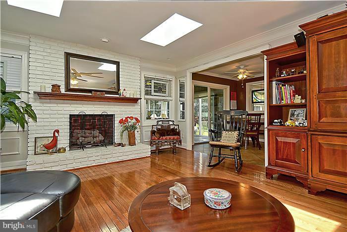 14009 Bethpage Lane Silver Spring, MD 20906 - Photo 17 of 30 Family Room