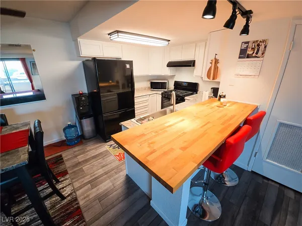 $157,500 | 3771 Desert Marina Drive, Unit 95, Laughlin, NV 89029