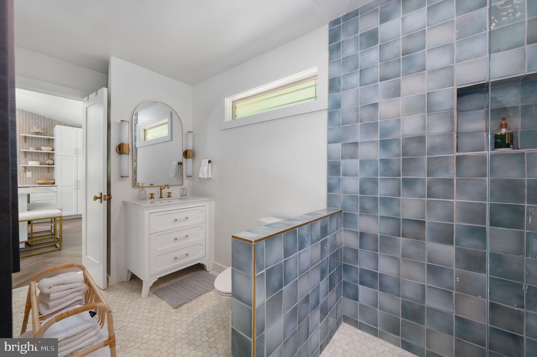 144 Clark Patton Road Fredericksburg, VA 22406 - Photo 55 of 72 Full bathroom