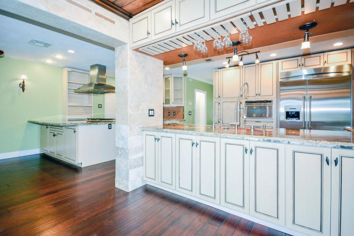 22083 West Soliel Circle Boca Raton, FL 33433 - Photo 11 of 33 KITCHEN